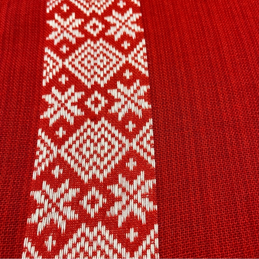 Red and White Patterned Scandinavian/Swedish style tablecloth Rectangular - Picture 2 of 5